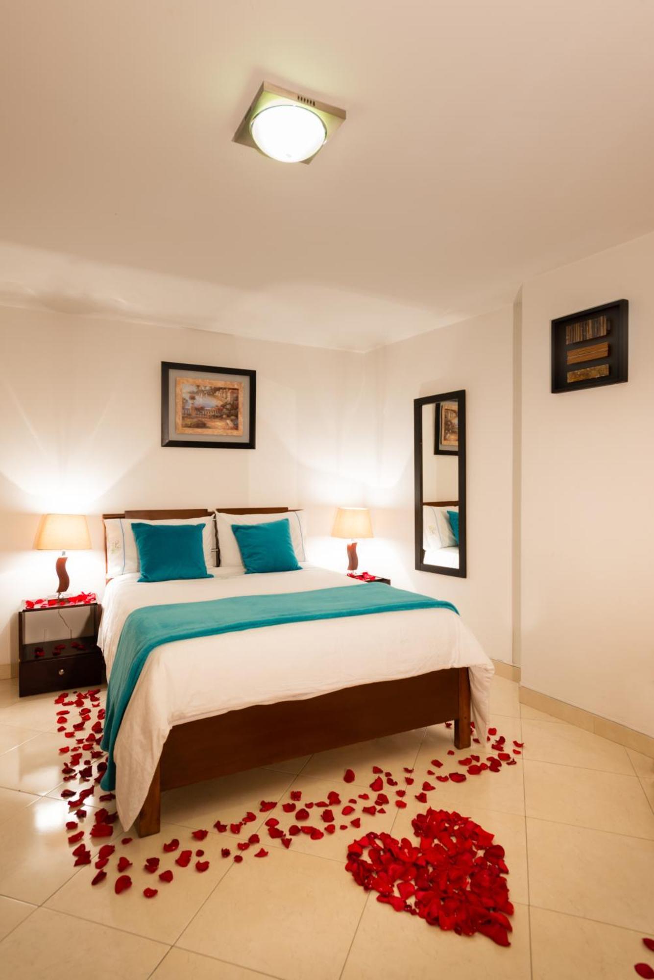 Hotel Puerto Bahia Сан Хил Екстериор снимка