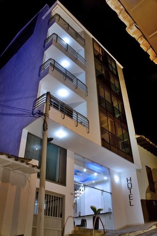 Hotel Puerto Bahia Сан Хил Екстериор снимка